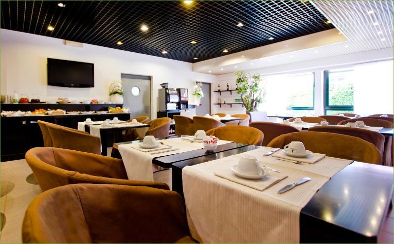 Green Hotel Motel Vergiate Dış mekan fotoğraf
